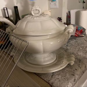 Antique Red-Cliff ironstone Soup tureen